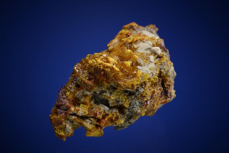 LORÁNDITE on ORPIMENT